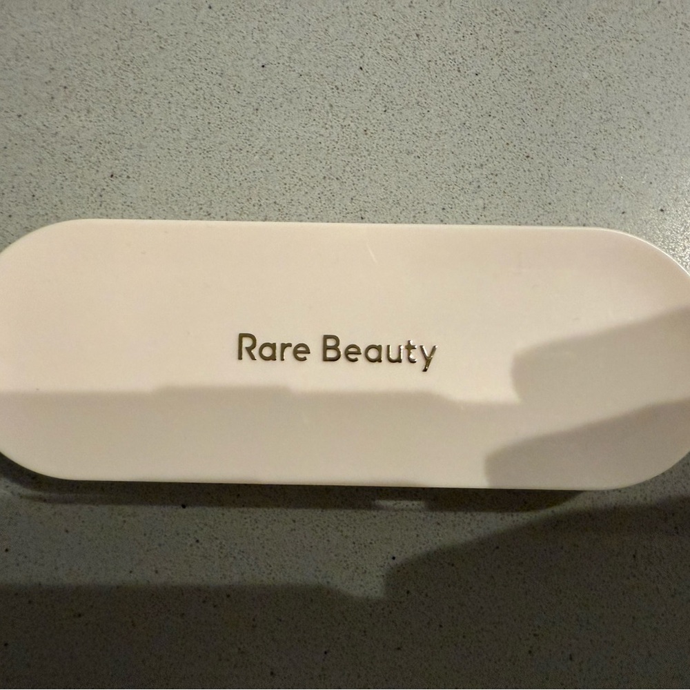 ✨ RARE BEAUTY Eyeshadow Palette – Hard to Find! ✨